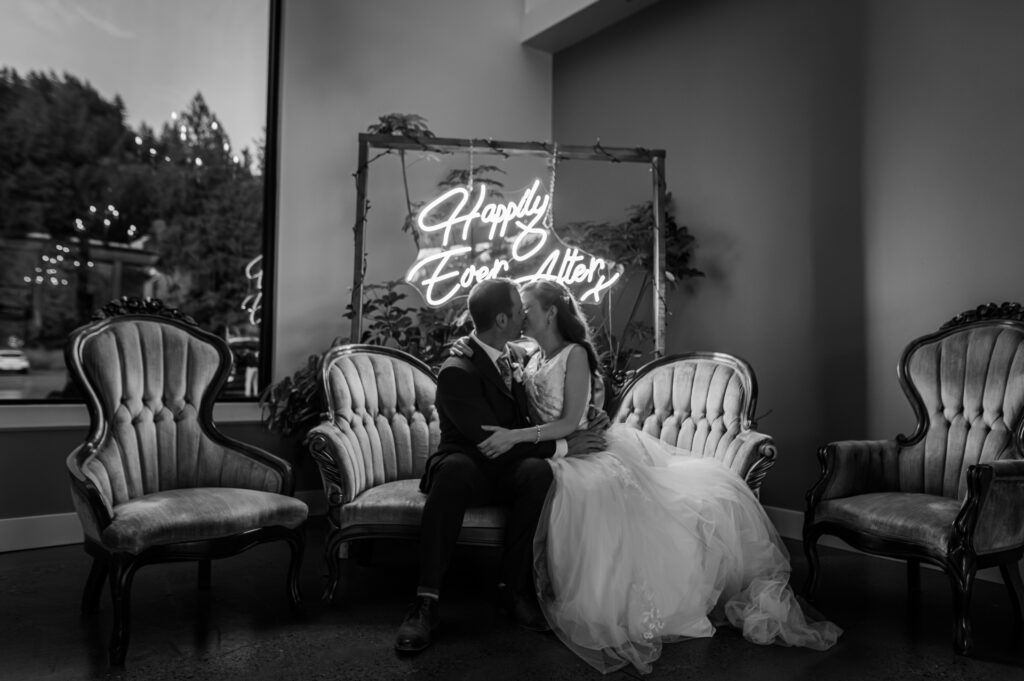 happily ever after sign at Bridlewoods venue.
